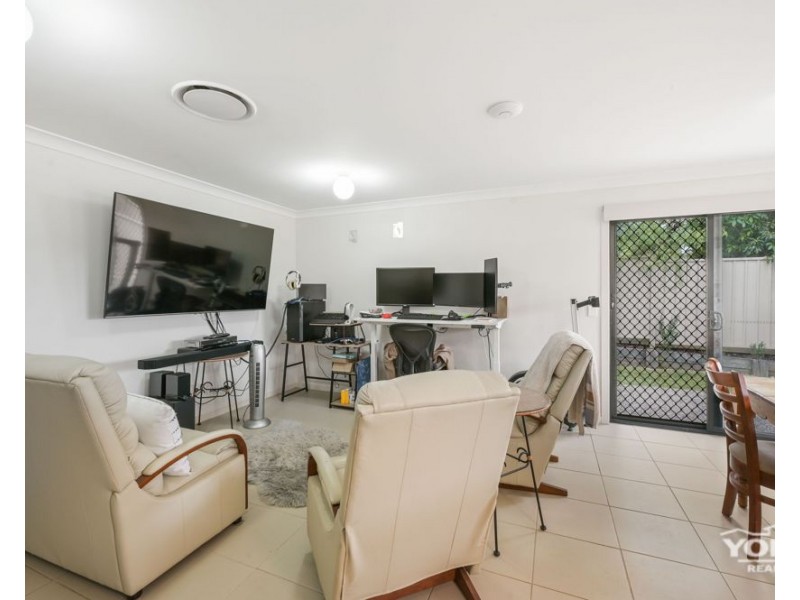 2/3 Minnett Street, Glenvale QLD 4350