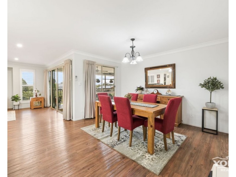 20 Rosella Gardens Drive, Meringandan West QLD 4352