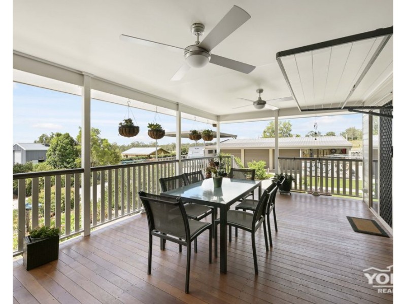 20 Rosella Gardens Drive, Meringandan West QLD 4352