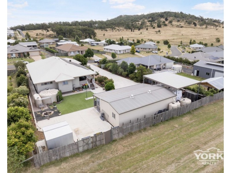 20 Rosella Gardens Drive, Meringandan West QLD 4352