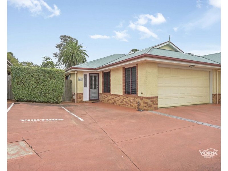 Centenary Heights QLD 4350