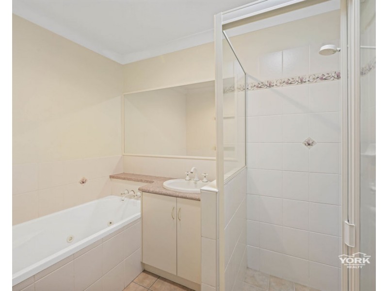 Centenary Heights QLD 4350