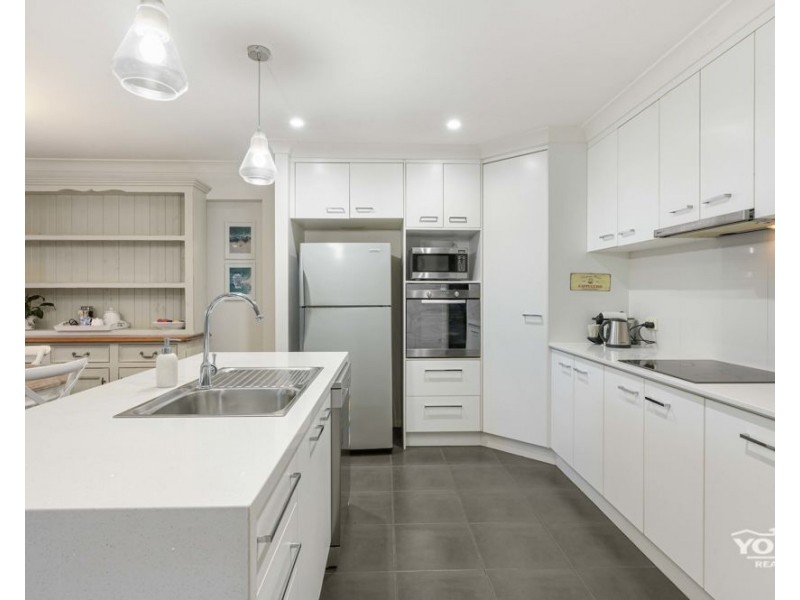 1/33 Bouganvillea Drive, Middle Ridge QLD 4350