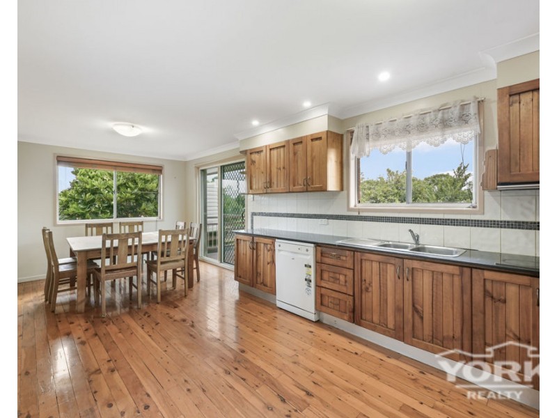 32 McFarlane Street, Wilsonton QLD 4350