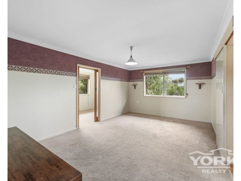 32 McFarlane Street, Wilsonton QLD 4350