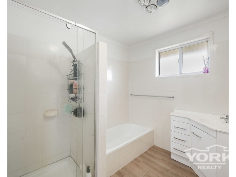 32 McFarlane Street, Wilsonton QLD 4350