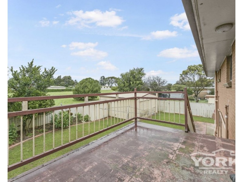 32 McFarlane Street, Wilsonton QLD 4350