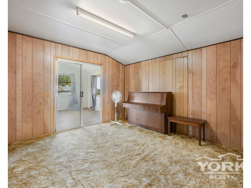 37 Logan Road, Clifton QLD 4361