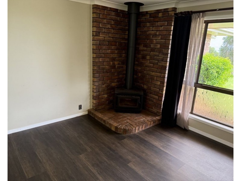 6 Tea Tree Court, Newtown QLD 4350