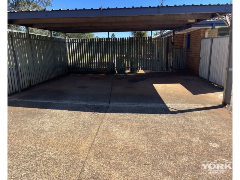 2 Champagne Crescent, Wilsonton Heights QLD 4350