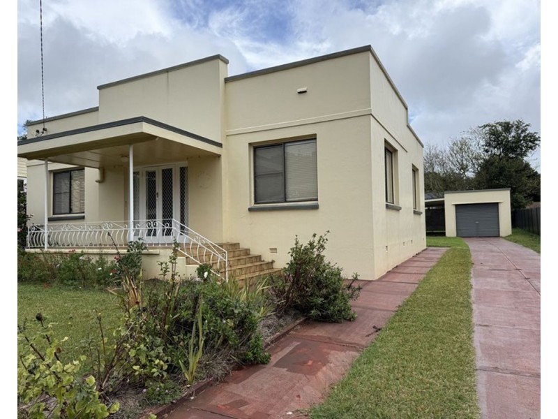 43 Leichhardt Street, Centenary Heights QLD 4350