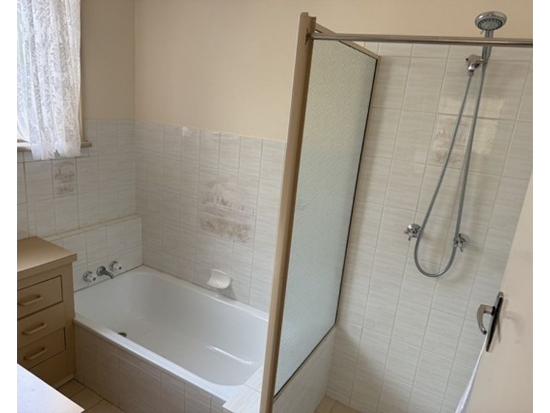 43 Leichhardt Street, Centenary Heights QLD 4350