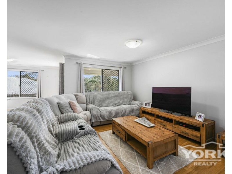 7 Lydia Place, Top Camp QLD 4350