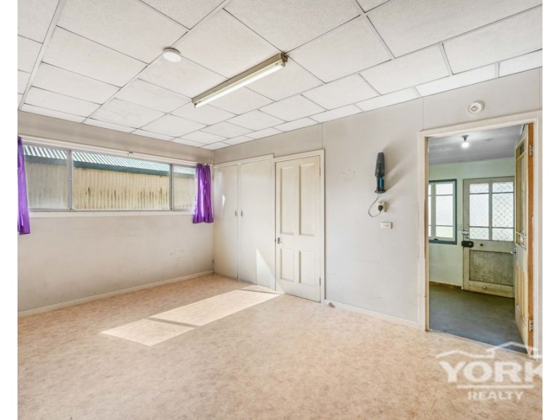 10 Kenneth Street, North Toowoomba QLD 4350