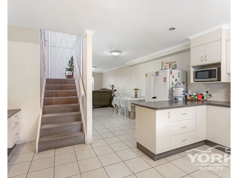 2/67 Drummond Street, Rangeville QLD 4350