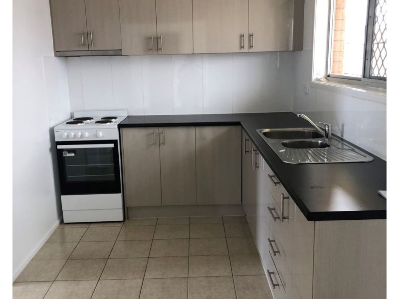 101 West Street, Newtown QLD 4350