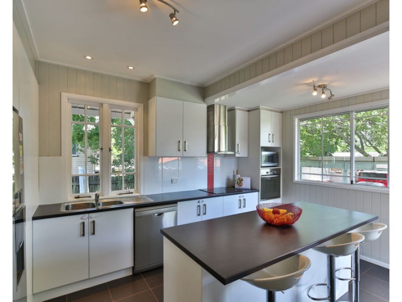 127 Hill Street, Newtown QLD 4350