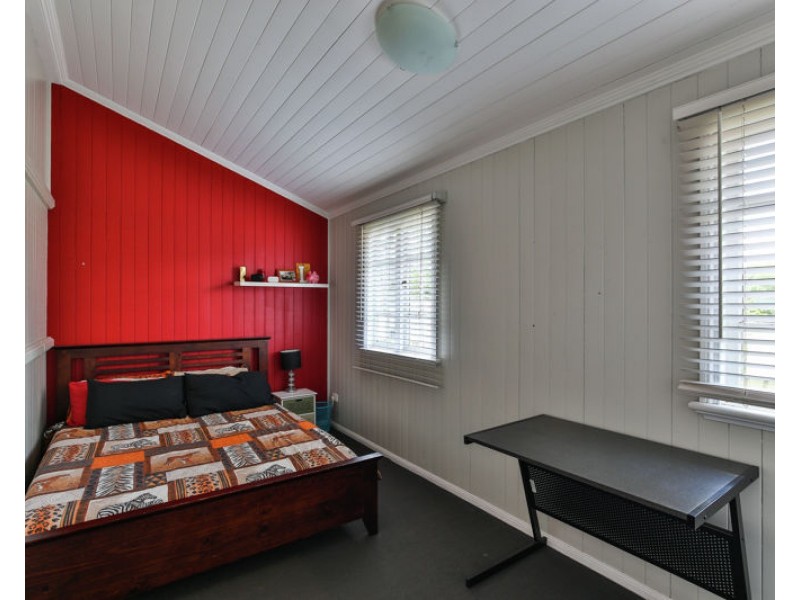 127 Hill Street, Newtown QLD 4350