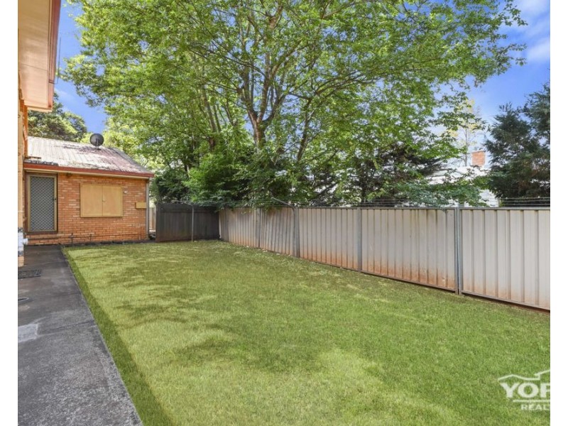 4/40 Vacy Street, Newtown QLD 4350