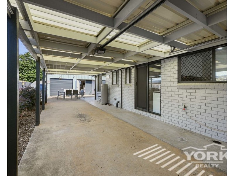 Kearneys Spring QLD 4350