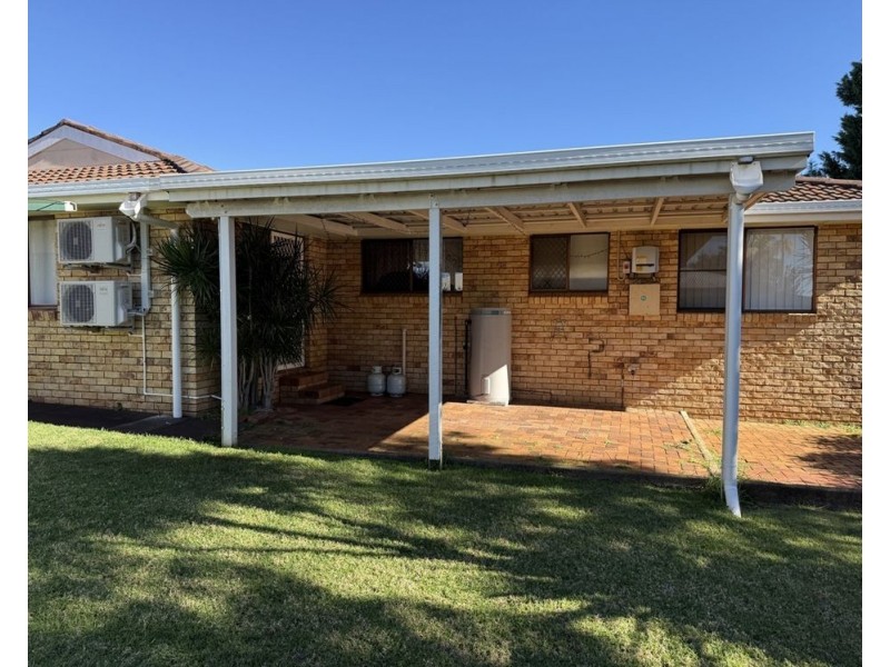 12 Jennifer Cres, Darling Heights QLD 4350