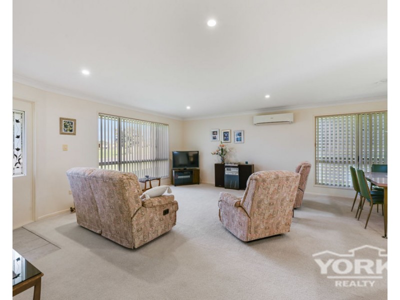 7 Montana Street, Wilsonton Heights QLD 4350