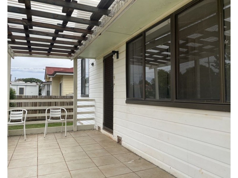 5 Northland Street, Newtown QLD 4350