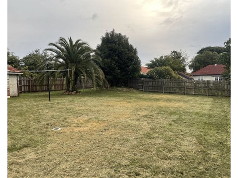 5 Northland Street, Newtown QLD 4350