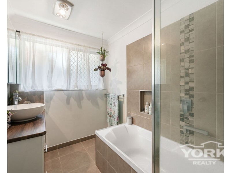 14 Pine Court, Rangeville QLD 4350