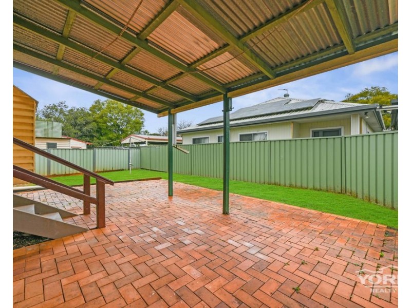 12 CharlotteStreet, Newtown QLD 4350