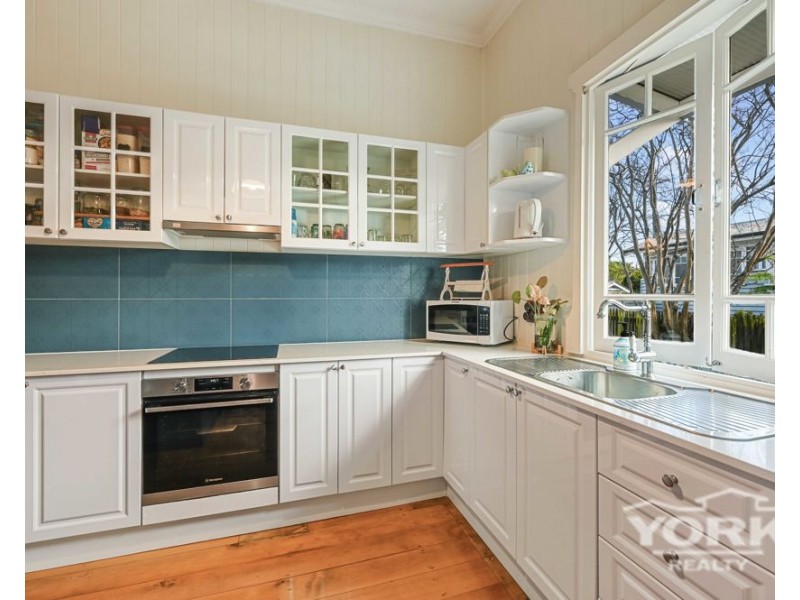 129 Hill Street, Newtown QLD 4350