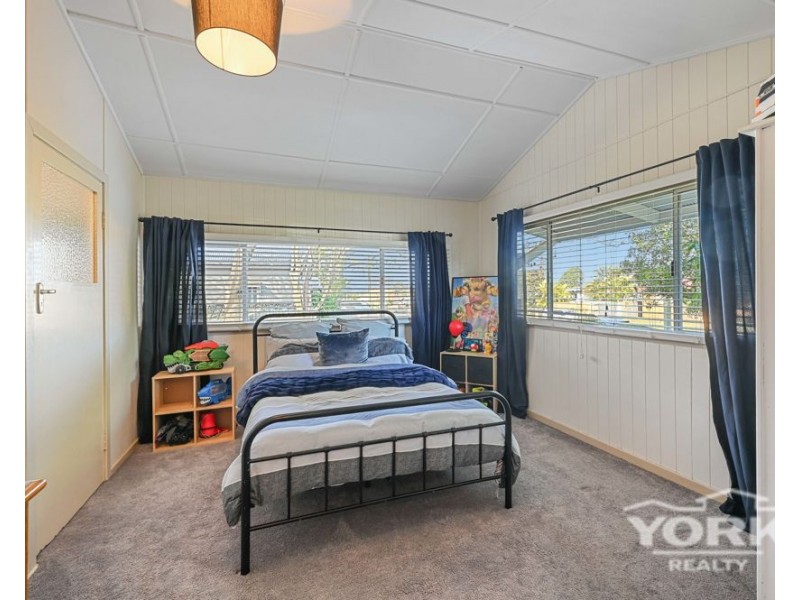 129 Hill Street, Newtown QLD 4350