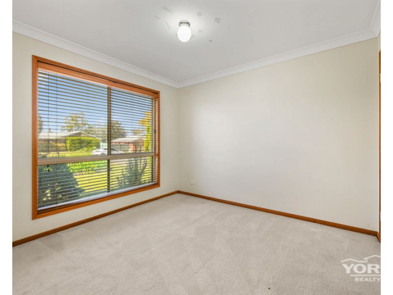 52 Stratford Drive, Wyreema QLD 4352