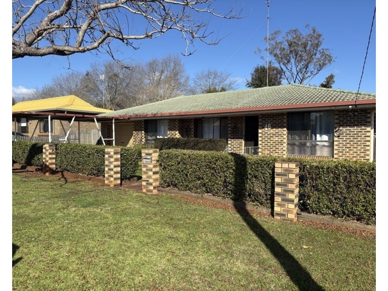 46 Lotus Cres, Centenary Heights QLD 4350