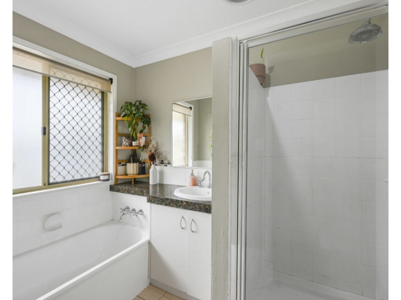 4 Lawmere Court, Kingsthorpe QLD 4400