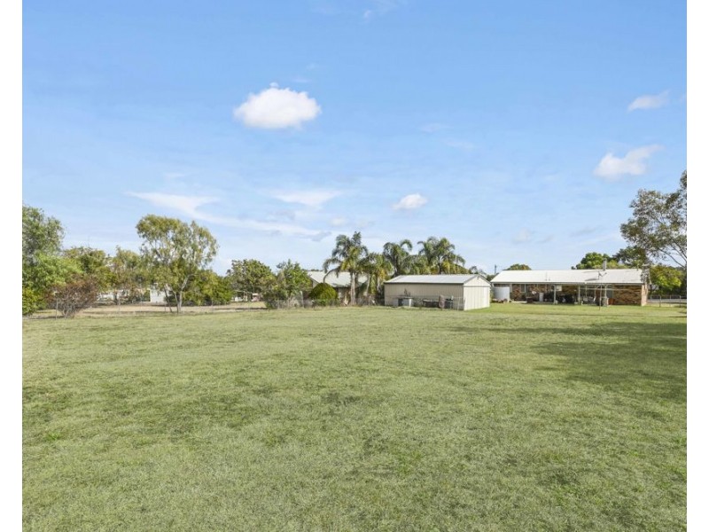 4 Lawmere Court, Kingsthorpe QLD 4400