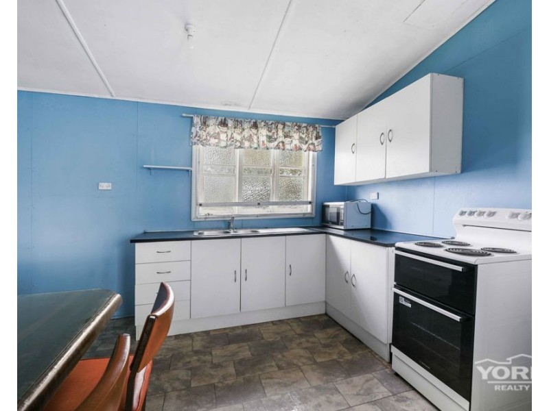 39 King Street, Clifton QLD 4361