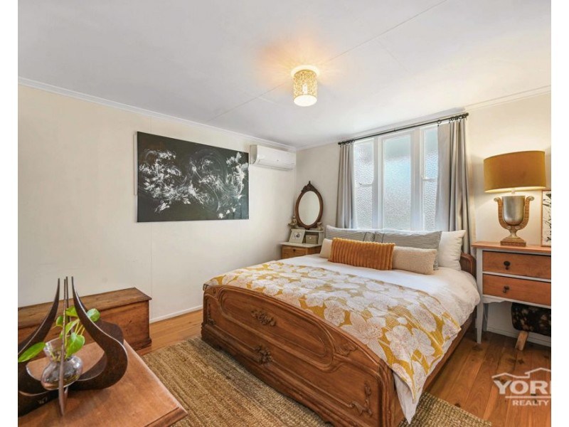 144 Hill Street, Newtown QLD 4350
