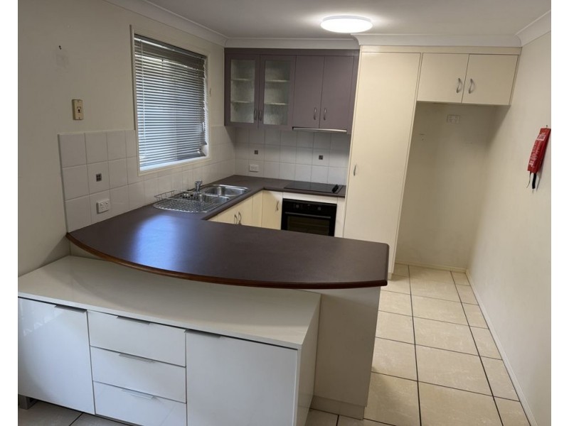 1/42 Gordon Avenue, Newtown QLD 4350