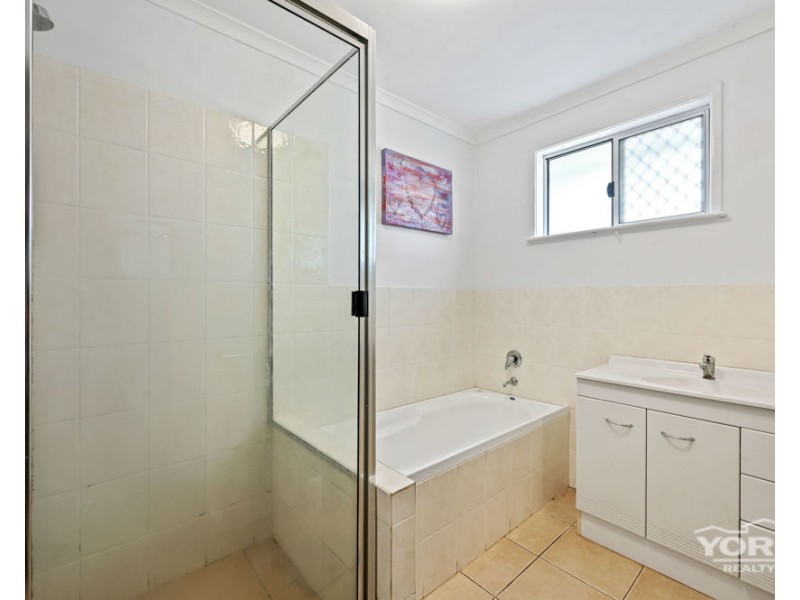 7 Lyndhurst Court, Newtown QLD 4350