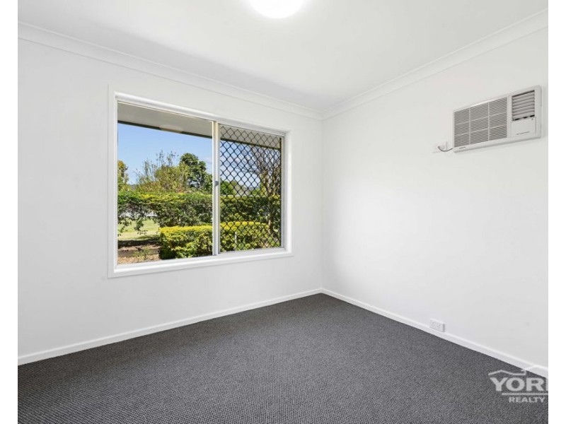 11 Stewart Street, Withcott QLD 4352