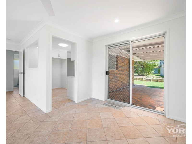 11 Stewart Street, Withcott QLD 4352