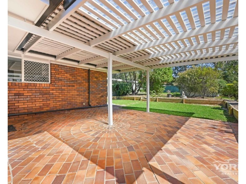 11 Stewart Street, Withcott QLD 4352