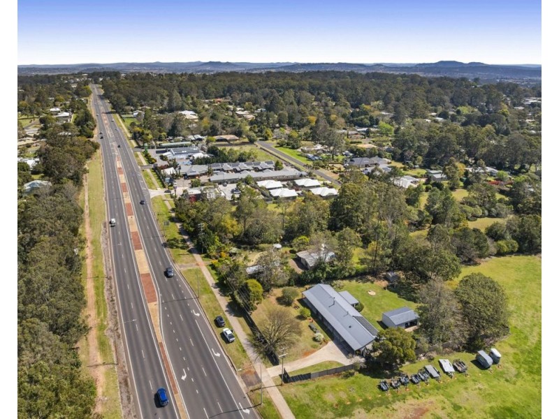 10532 New England Highway, Highfields QLD 4352