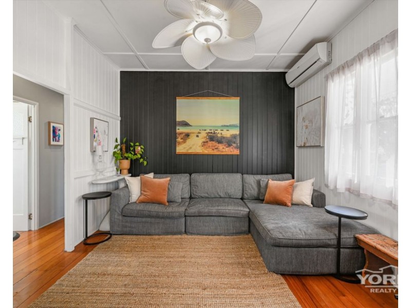 144 Hill Street, Newtown QLD 4350