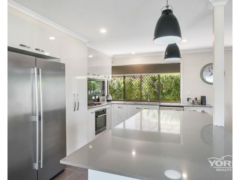 24 Blue Gum Drive, Newtown QLD 4350