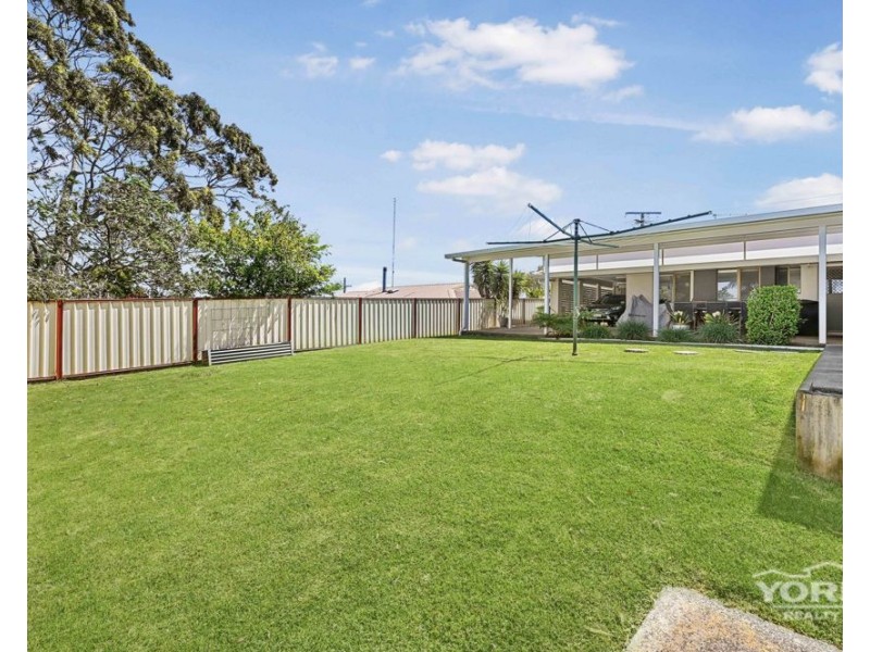 24 Blue Gum Drive, Newtown QLD 4350