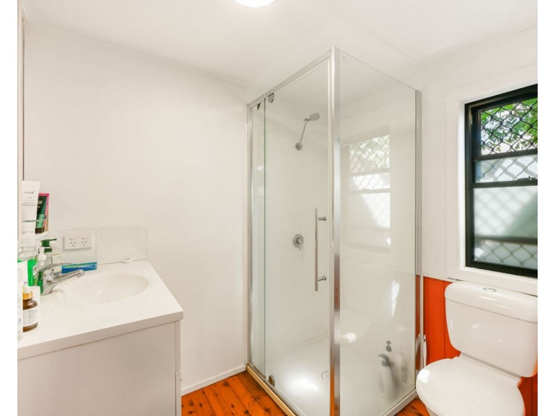 106 Holberton Street, Newtown QLD 4350