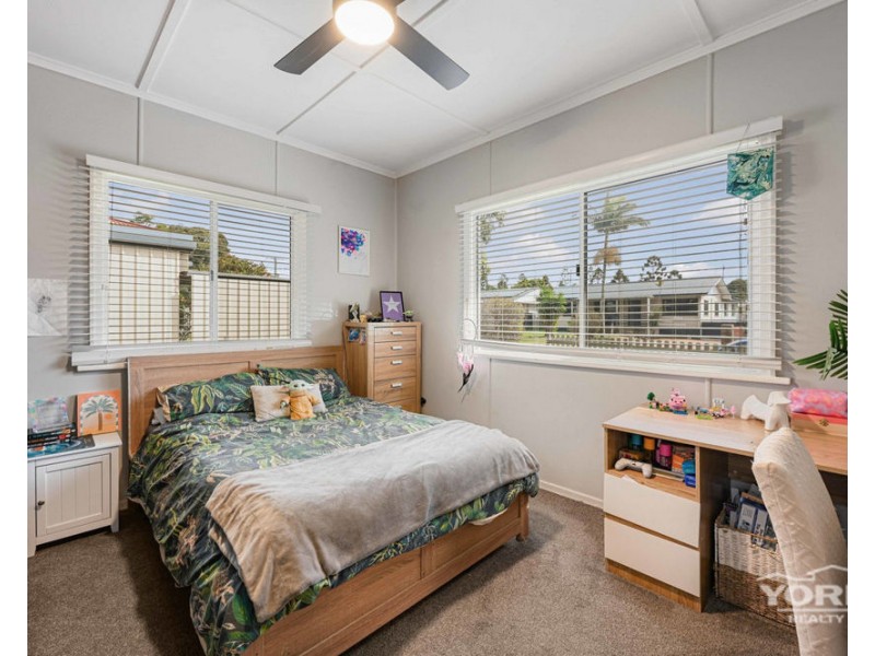 6 Wieck Street, Newtown QLD 4350