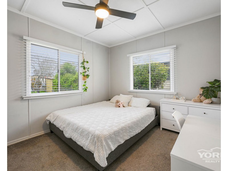 6 Wieck Street, Newtown QLD 4350